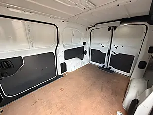 Used 2020 Vauxhall Vivaro Edition White - Interior and Exterior details 11
