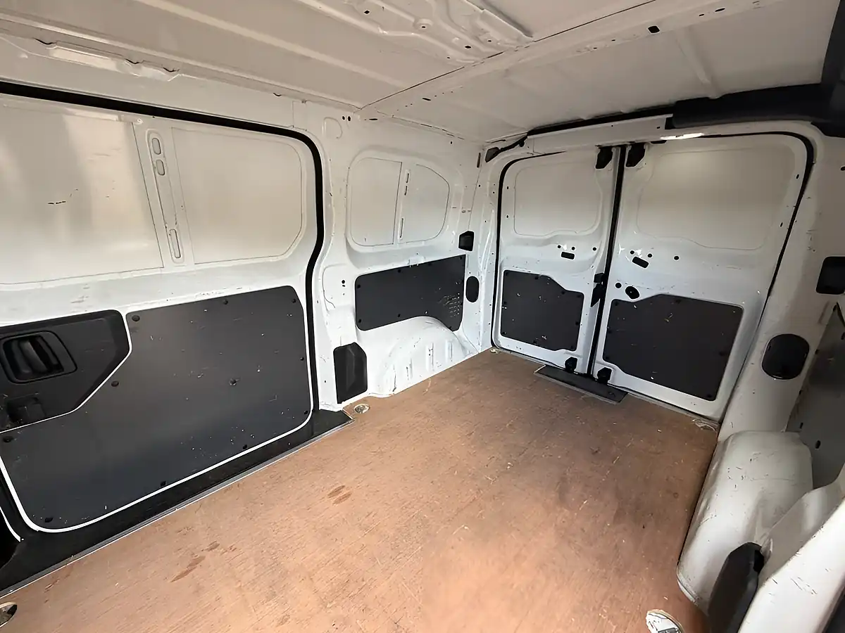Used 2020 Vauxhall Vivaro Edition White - Interior and Exterior details 11
