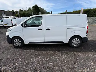 Used 2020 Vauxhall Vivaro Edition White - Interior and Exterior details 4