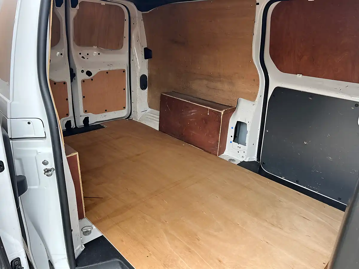 Used 2020 Vauxhall Vivaro Sportive L2 H1 White - Interior and Exterior details 11