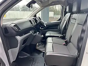 Used 2020 Vauxhall Vivaro Sportive L2 H1 White - Interior and Exterior details 12