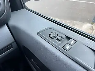 Used 2020 Vauxhall Vivaro Sportive L2 H1 White - Interior and Exterior details 15