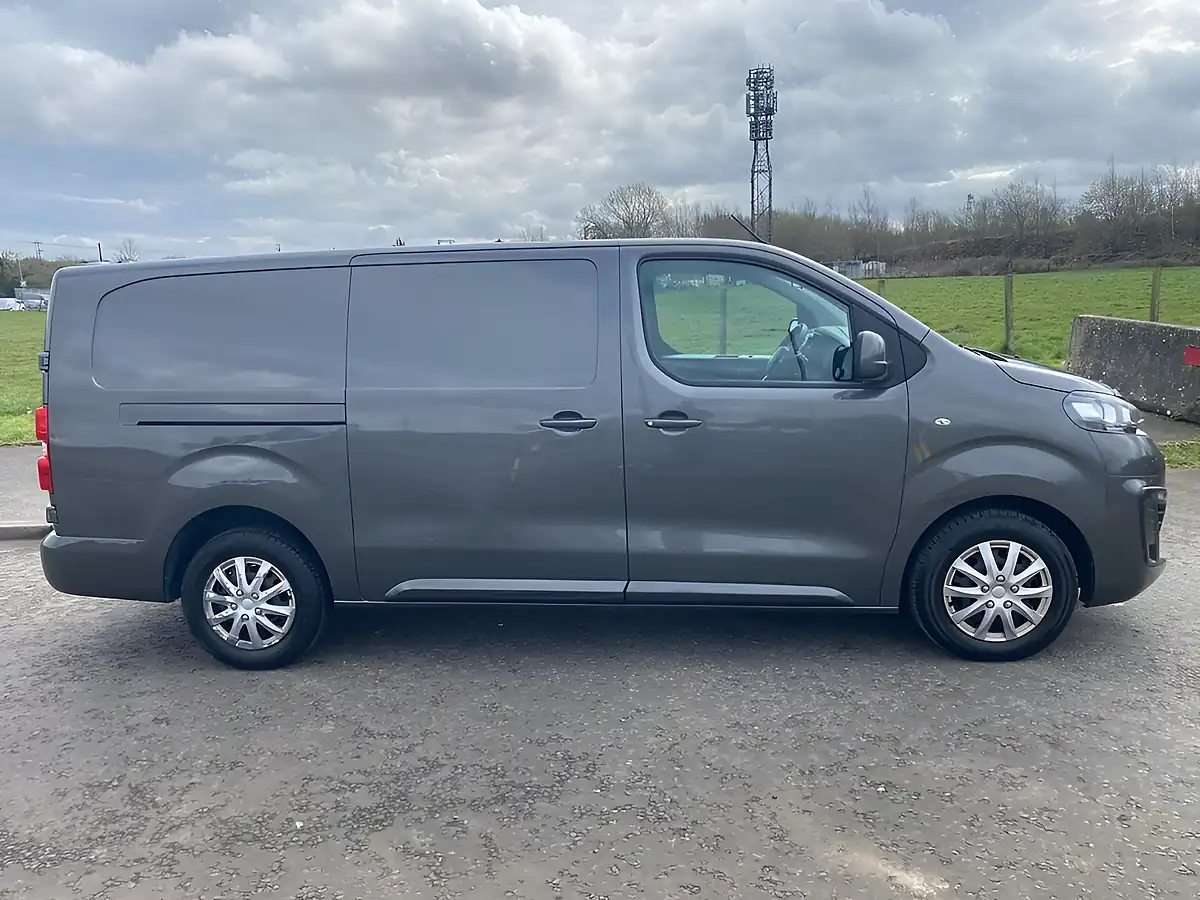Used 2020 Vauxhall Vivaro Sportive Lwb Grey - Interior and Exterior details 2
