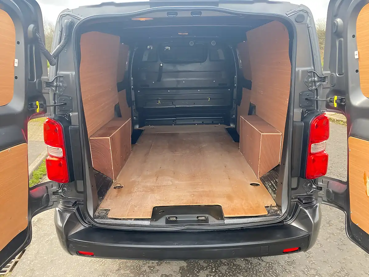 Used 2020 Vauxhall Vivaro Sportive Lwb Grey - Interior and Exterior details 7