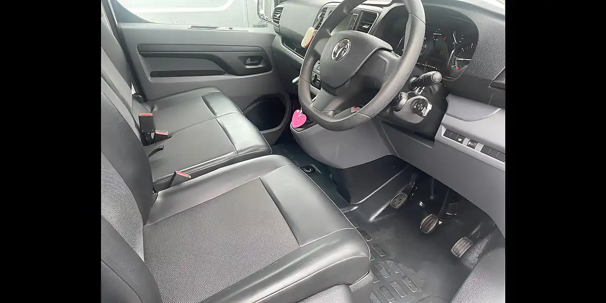 Used 2020 Vauxhall Vivaro Sportive White - Interior and Exterior details 12