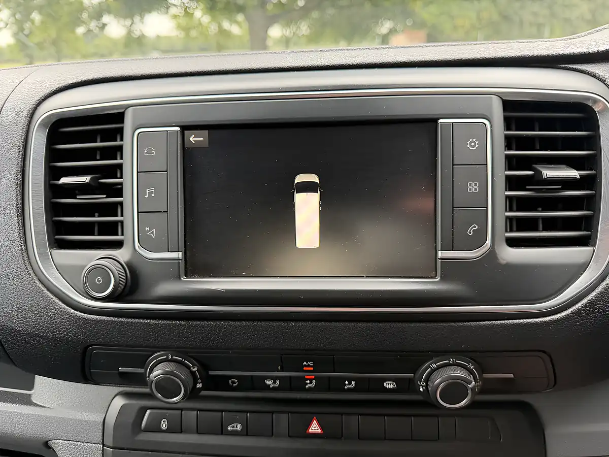 Used 2020 Vauxhall Vivaro Sportive White - Interior and Exterior details 17