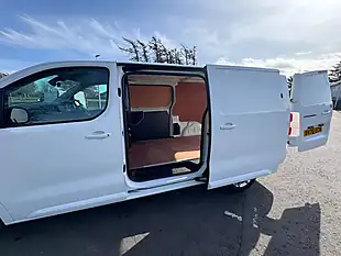 Used 2020 Vauxhall Vivaro Sportive White - Interior and Exterior details 13