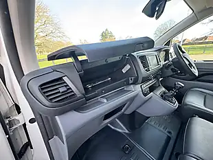 Used 2020 Vauxhall Vivaro Sportive White - Interior and Exterior details 17