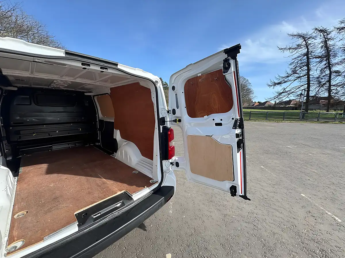 Used 2020 Vauxhall Vivaro Sportive White - Interior and Exterior details 9