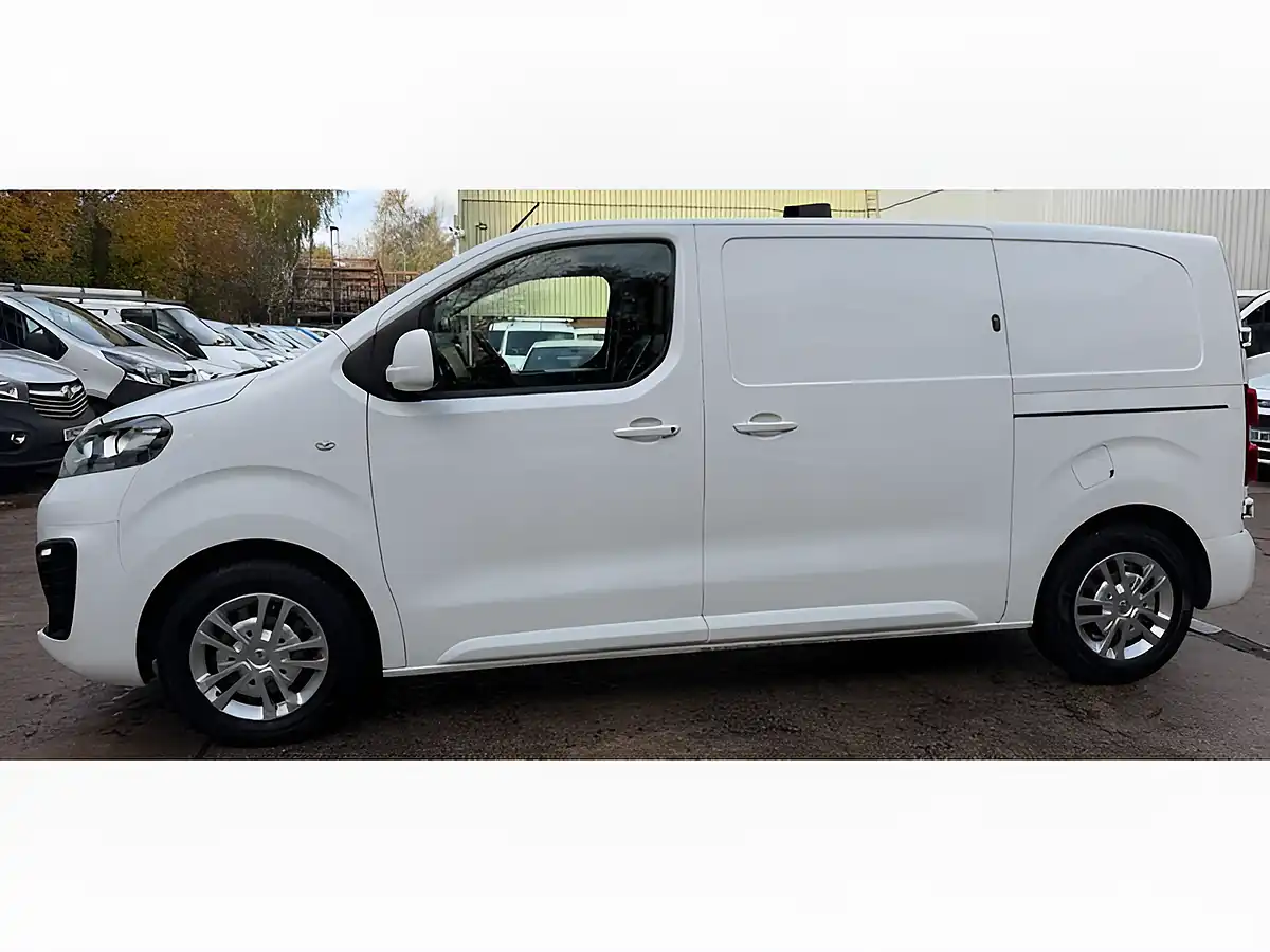 Used 2020 Vauxhall Vivaro Sportive White - Interior and Exterior details 11