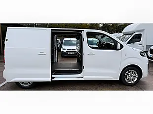 Used 2020 Vauxhall Vivaro Sportive White - Interior and Exterior details 14