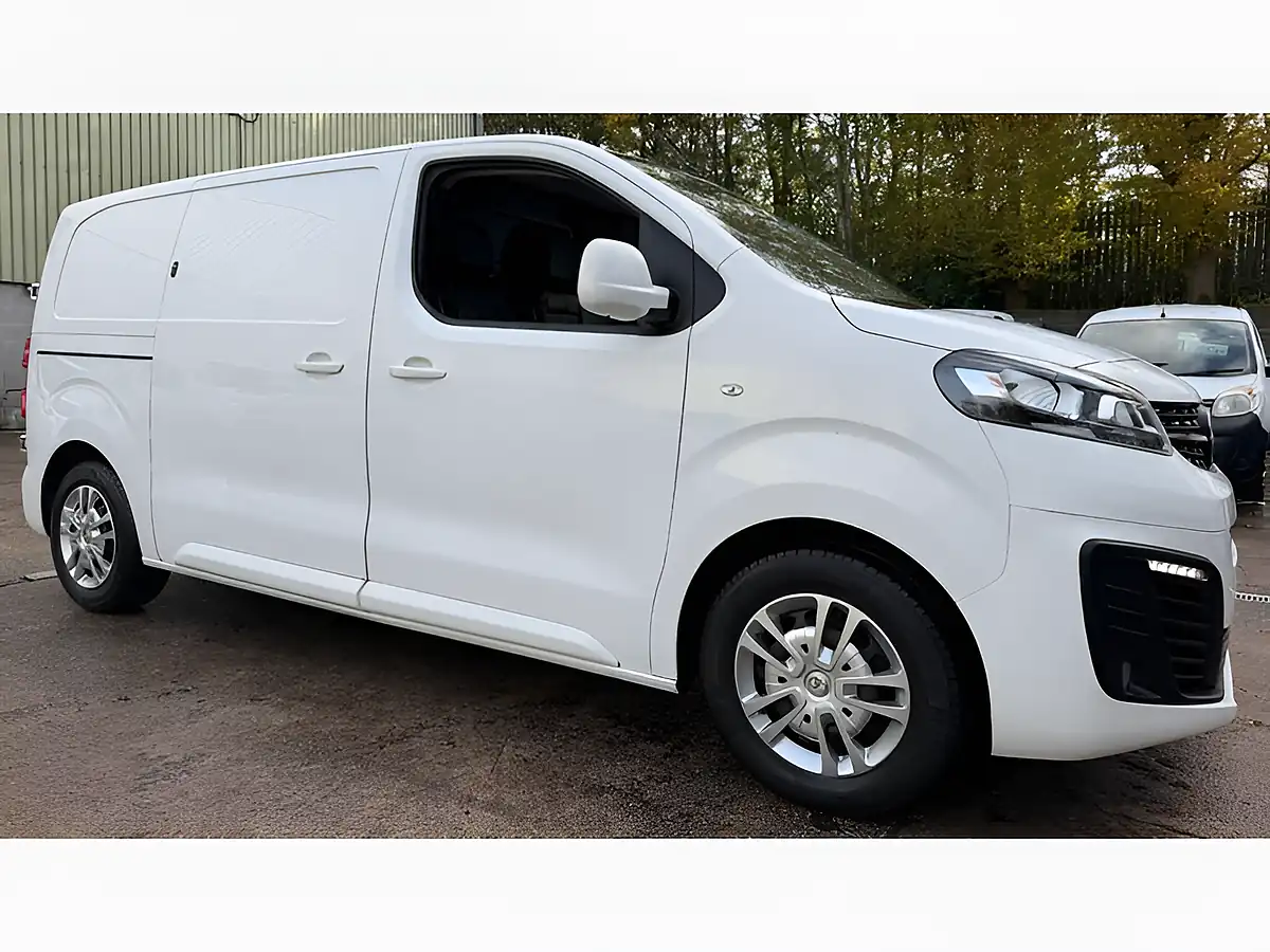Used 2020 Vauxhall Vivaro Sportive White - Interior and Exterior details 4