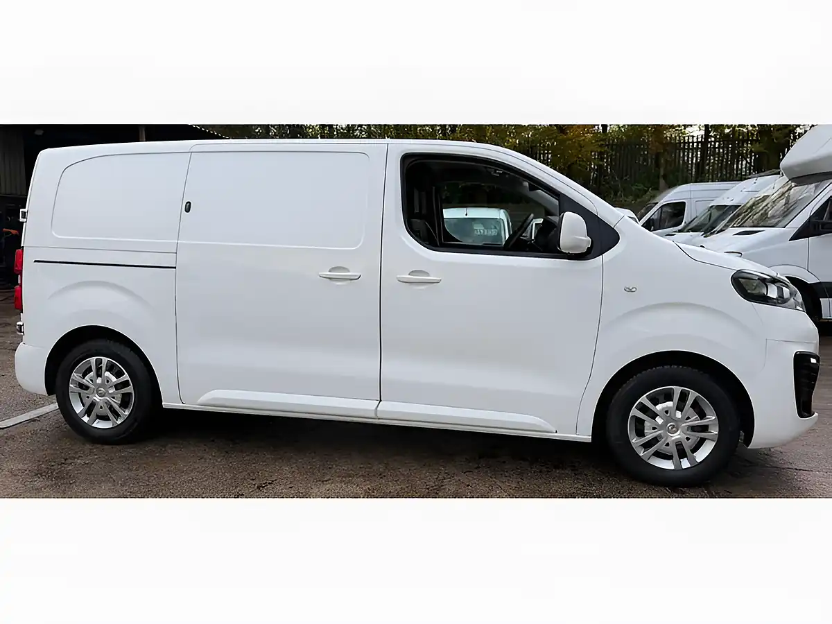 Used 2020 Vauxhall Vivaro Sportive White - Interior and Exterior details 6