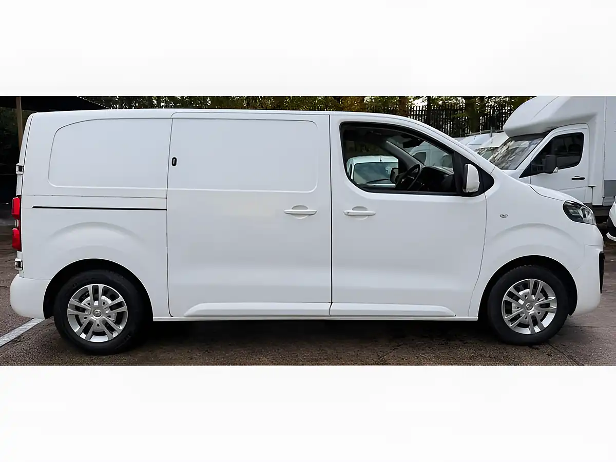 Used 2020 Vauxhall Vivaro Sportive White - Interior and Exterior details 7