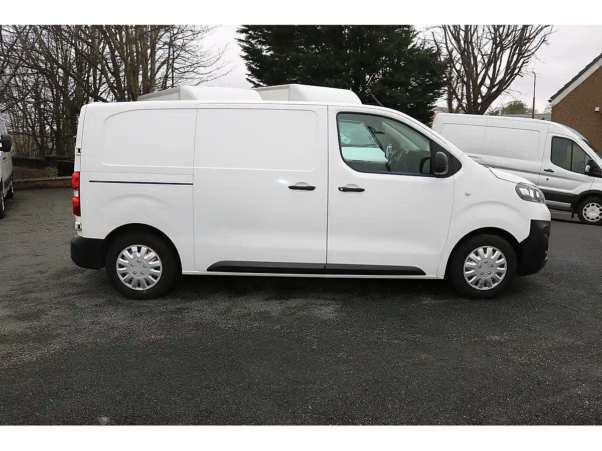 Used 2020 Vauxhall Vivaro White - Interior and Exterior details 10