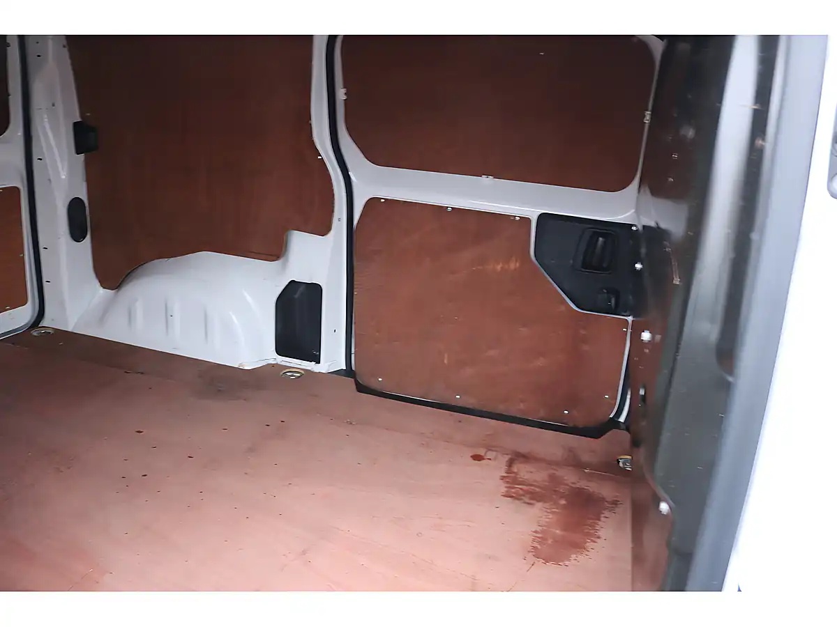 Used 2020 Vauxhall Vivaro White - Interior and Exterior details 13