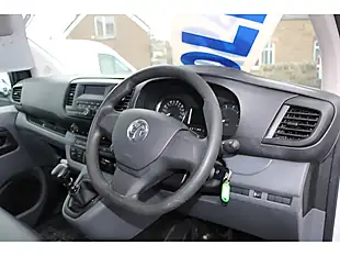 Used 2020 Vauxhall Vivaro White - Interior and Exterior details 14