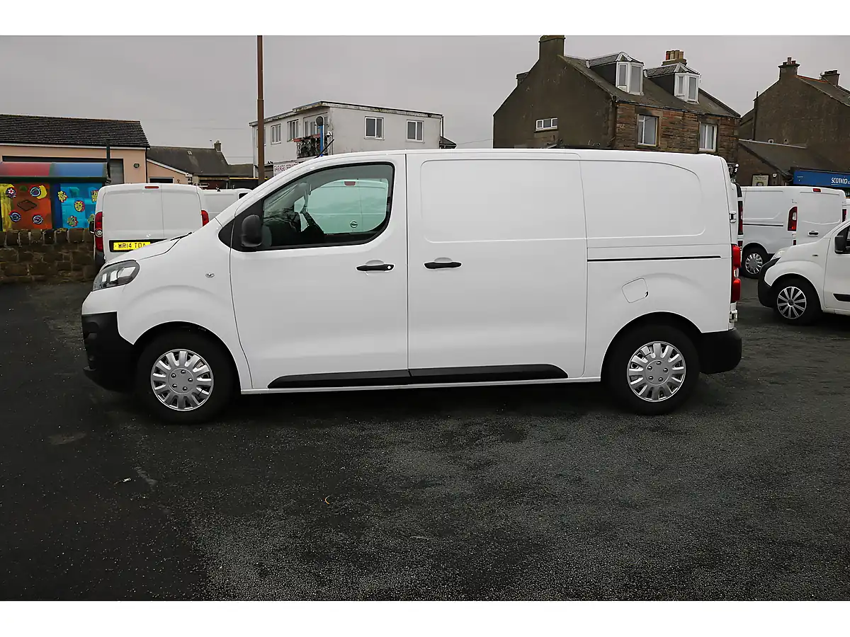 Used 2020 Vauxhall Vivaro White - Interior and Exterior details 4