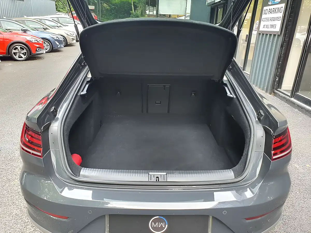 Used 2020 Volkswagen Arteon Elegance Grey - Interior and Exterior details 13