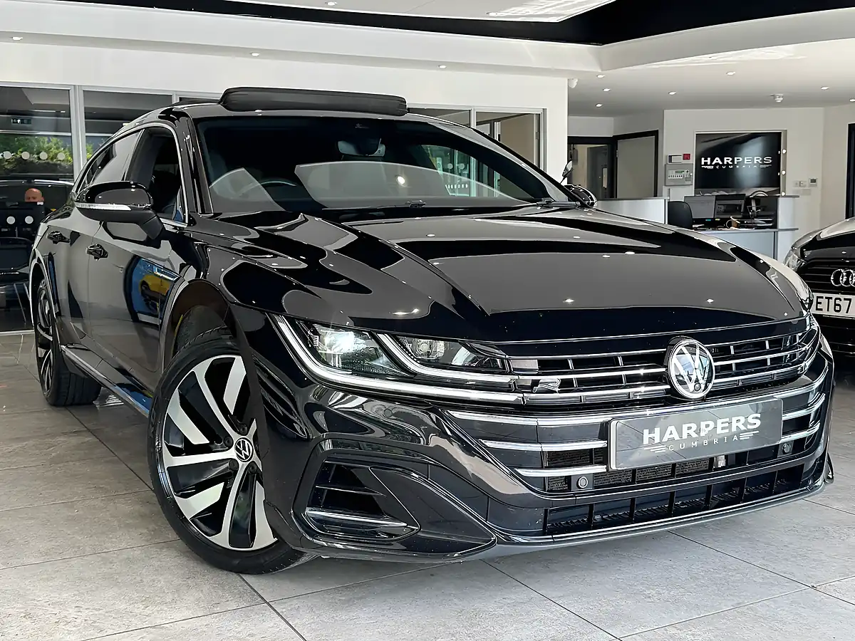 Used 2020 Volkswagen Arteon R-Line Black - Front View