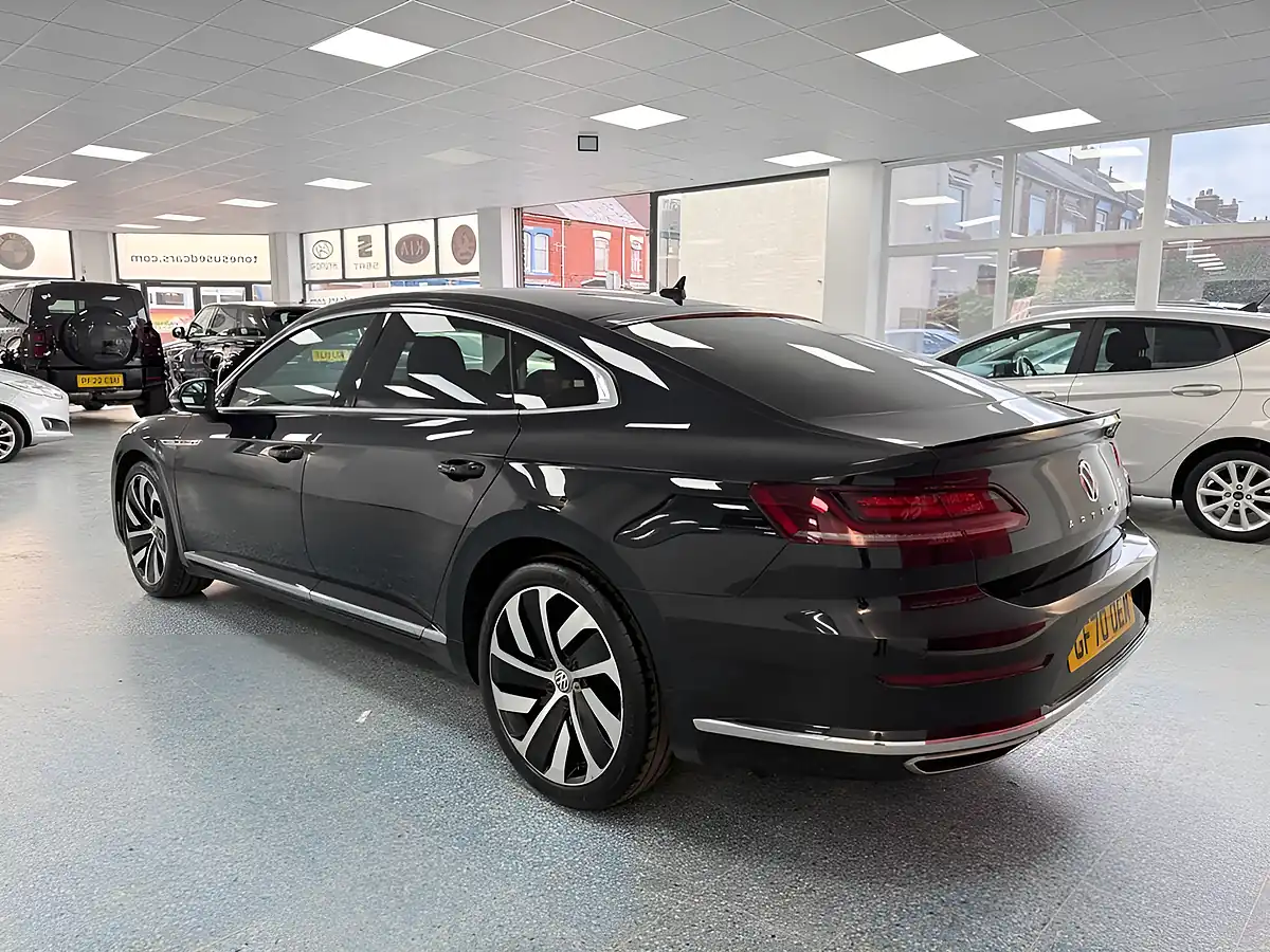 Used 2020 Volkswagen Arteon R-Line Fastback Black - Interior and Exterior details 12