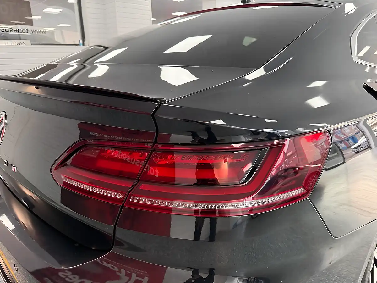 Used 2020 Volkswagen Arteon R-Line Fastback Black - Interior and Exterior details 7