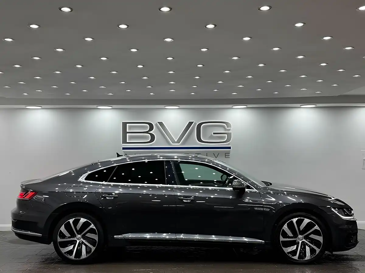 Used 2020 Volkswagen Arteon R-Line Fastback Grey - Interior and Exterior details 8