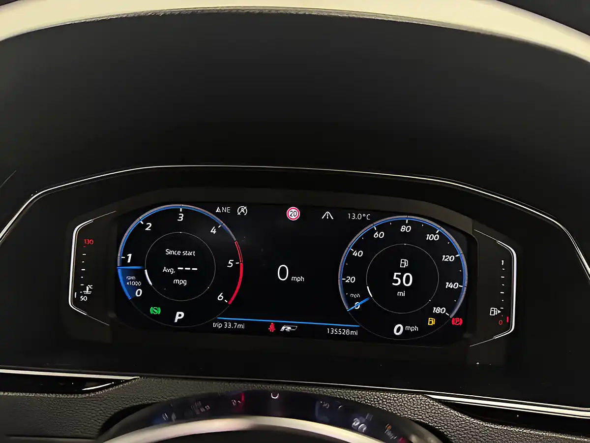 Used 2020 Volkswagen Arteon R-Line Grey - Interior and Exterior details 15