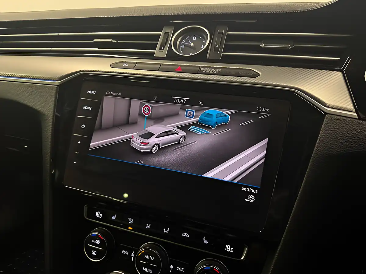 Used 2020 Volkswagen Arteon R-Line Grey - Interior and Exterior details 17