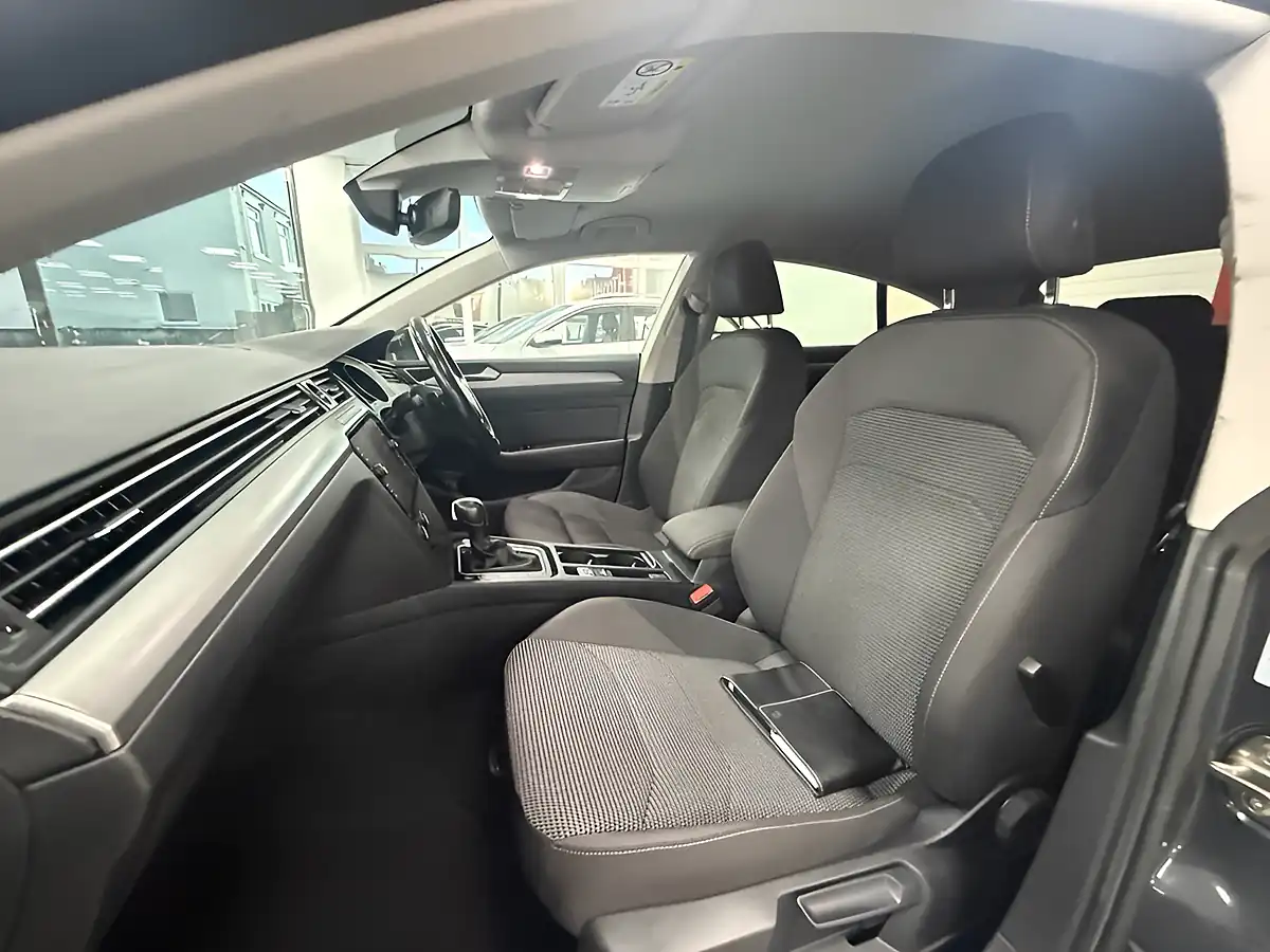 Used 2020 Volkswagen Arteon Se Manganese Grey - Interior and Exterior details 13