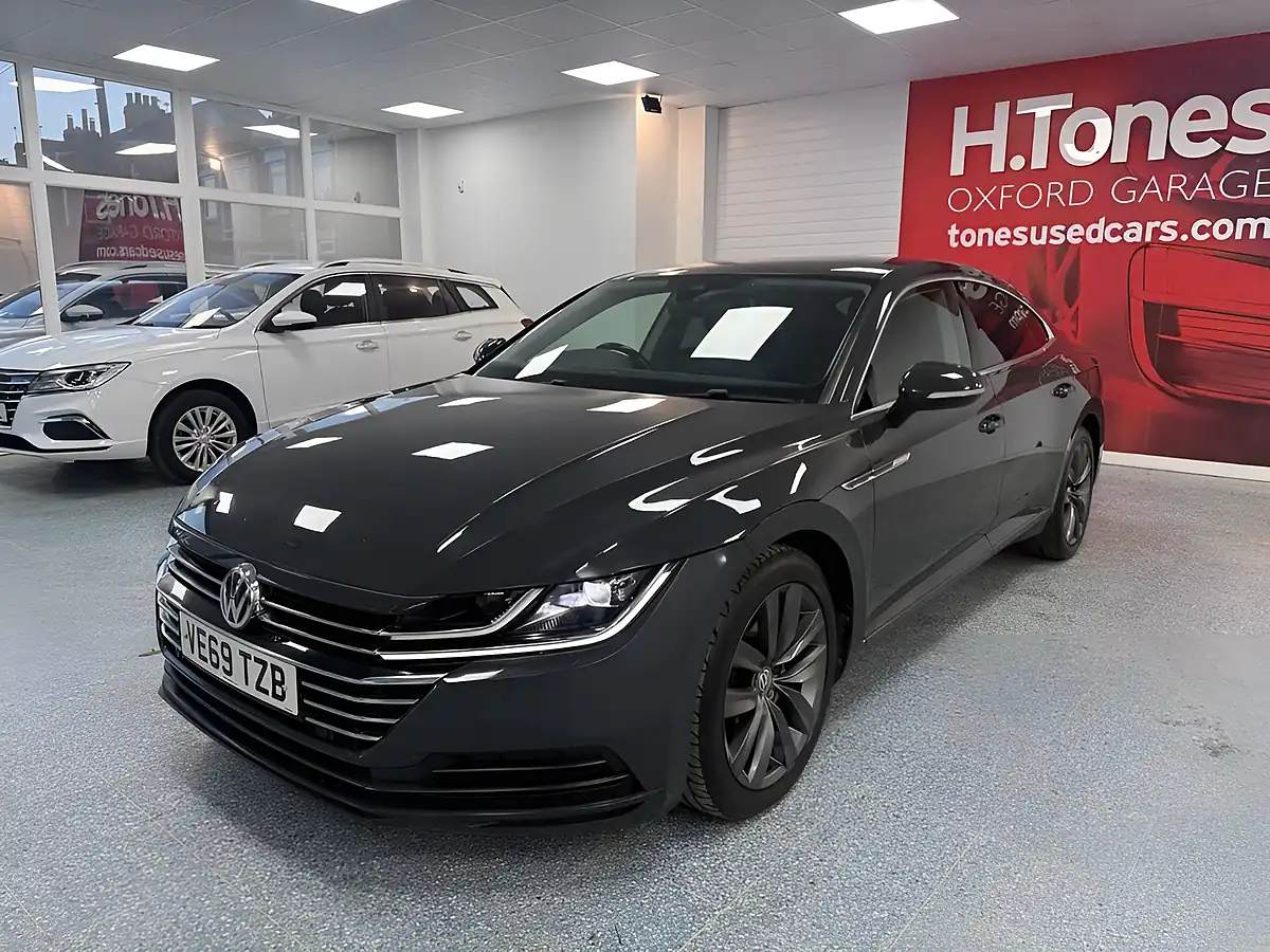 Used 2020 Volkswagen Arteon Se Manganese Grey - Interior and Exterior details 20