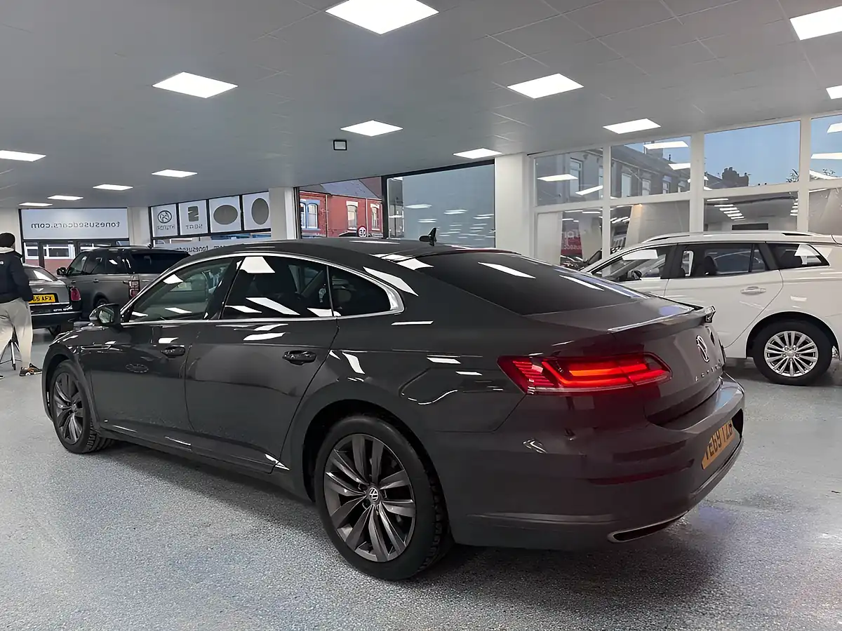 Used 2020 Volkswagen Arteon Se Manganese Grey - Interior and Exterior details 9