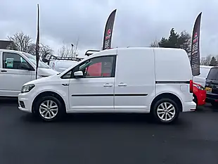 Used 2020 Volkswagen Caddy Highline White - Interior and Exterior details 8