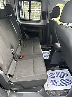 Used 2020 Volkswagen Caddy Maxi Life Black - Interior and Exterior details 12