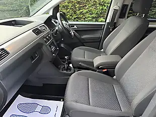 Used 2020 Volkswagen Caddy Maxi Life Black - Interior and Exterior details 9