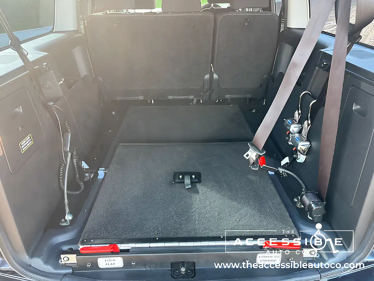 Used 2020 Volkswagen Caddy Maxi Life Blue - Interior and Exterior details 12