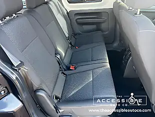 Used 2020 Volkswagen Caddy Maxi Life Blue - Interior and Exterior details 15
