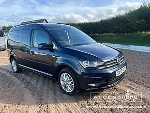 Used 2020 Volkswagen Caddy Maxi Life Blue - Interior and Exterior details 3