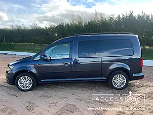Used 2020 Volkswagen Caddy Maxi Life Blue - Interior and Exterior details 6