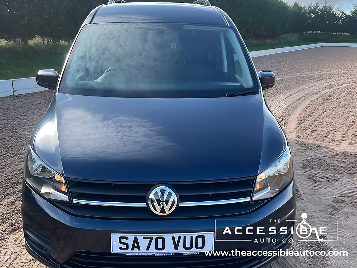 Used 2020 Volkswagen Caddy Maxi Life Blue - Interior and Exterior details 8