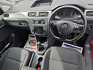Used 2020 Volkswagen Caddy Maxi Life Crew Red - Interior and Exterior details 13