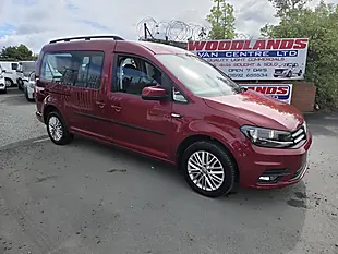 Used 2020 Volkswagen Caddy Maxi Life Crew Red - Interior and Exterior details 2