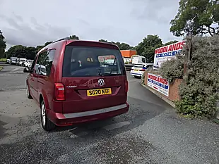 Used 2020 Volkswagen Caddy Maxi Life Crew Red - Interior and Exterior details 7