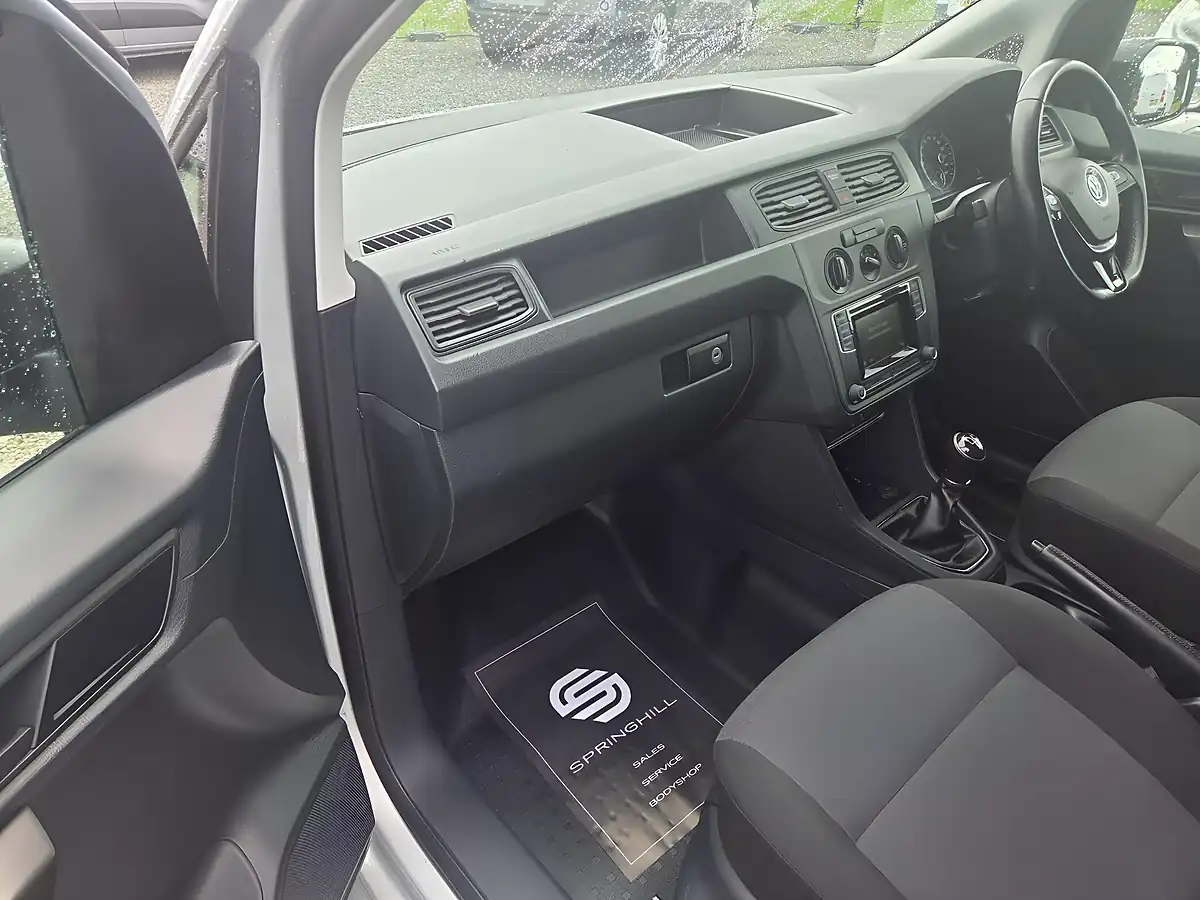 Used 2020 Volkswagen Caddy Maxi Startline Silver - Interior and Exterior details 19