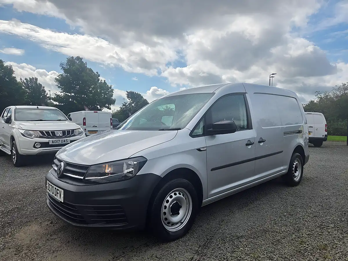 Used 2020 Volkswagen Caddy Maxi Startline Silver - Interior and Exterior details 9
