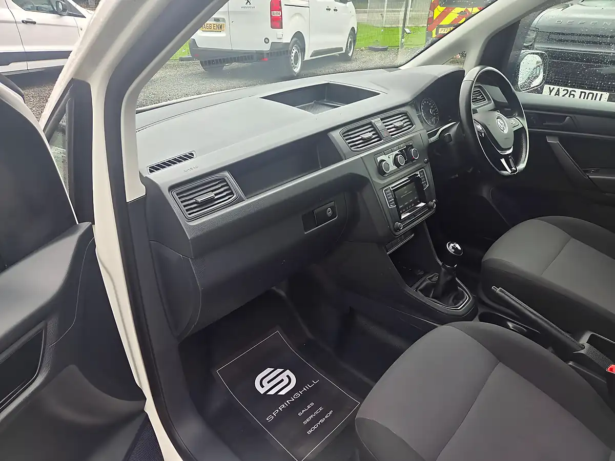 Used 2020 Volkswagen Caddy Maxi Startline White - Interior and Exterior details 19
