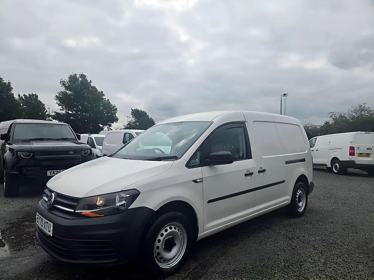 Used 2020 Volkswagen Caddy Maxi Startline White - Interior and Exterior details 9