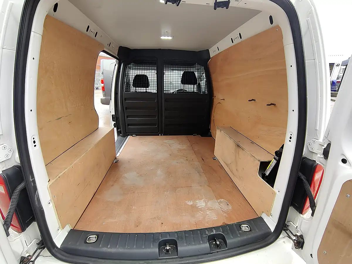Used 2020 Volkswagen Caddy Startline White - Interior and Exterior details 14