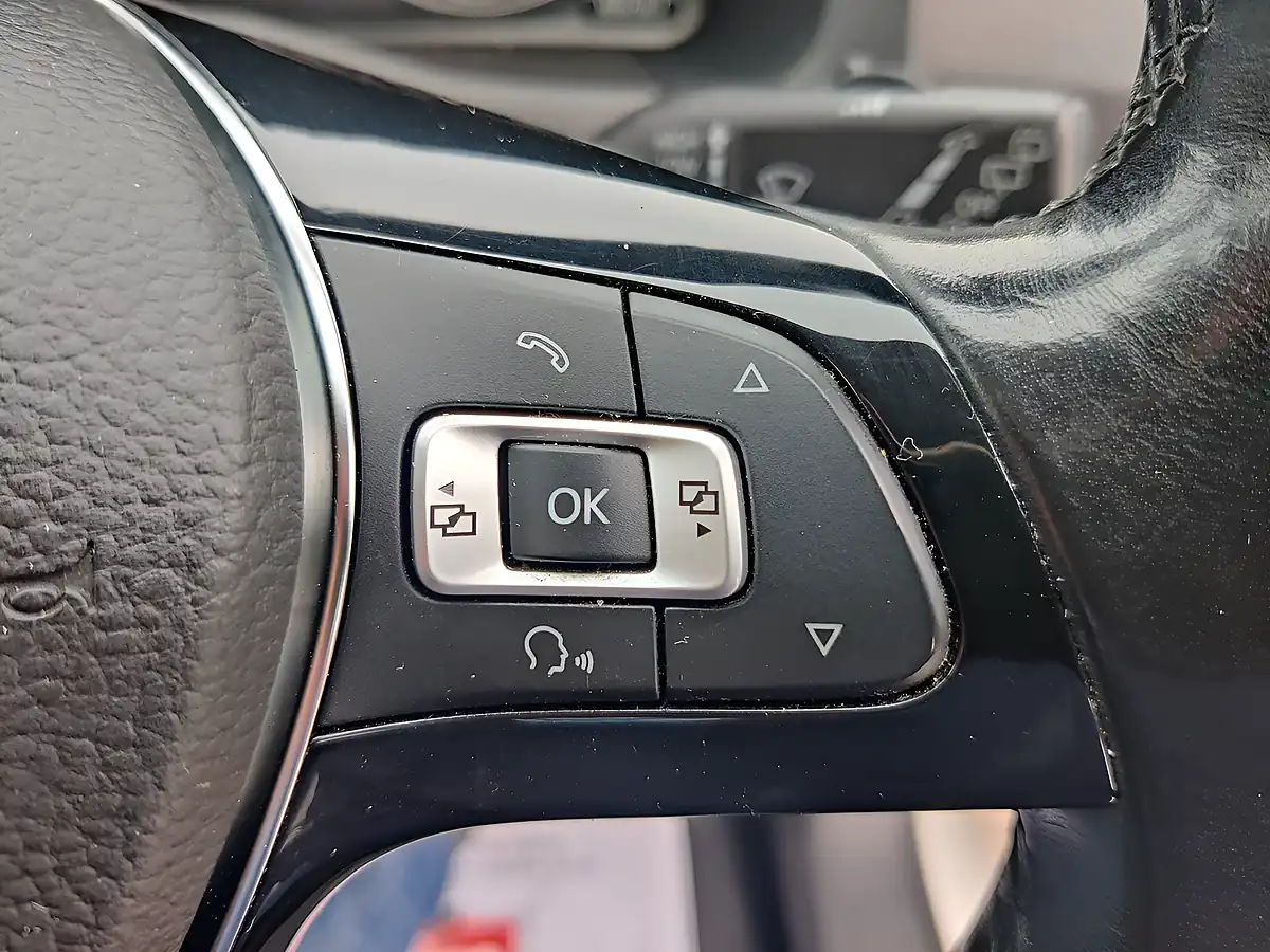 Used 2020 Volkswagen Caddy Startline White - Interior and Exterior details 16