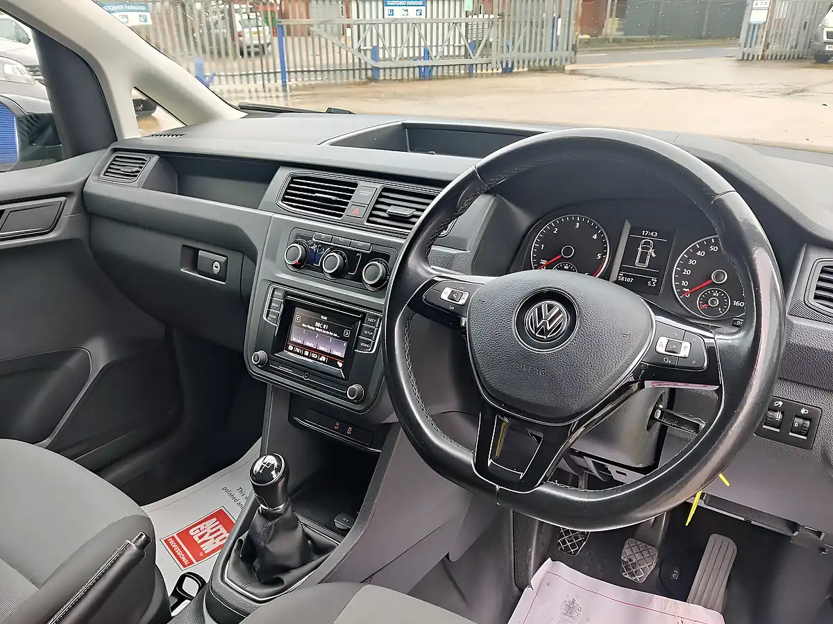 Used 2020 Volkswagen Caddy Startline White - Interior and Exterior details 17